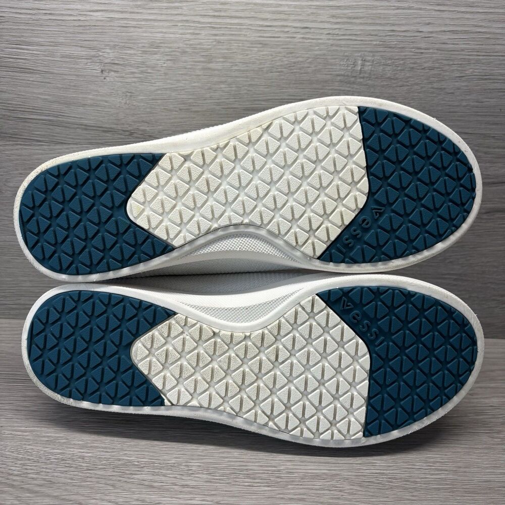 Vessi Weekend Sneaker Mens Size 10 Waterproof Shoes Marble White Summer Preppy - Picture 7 of 11
